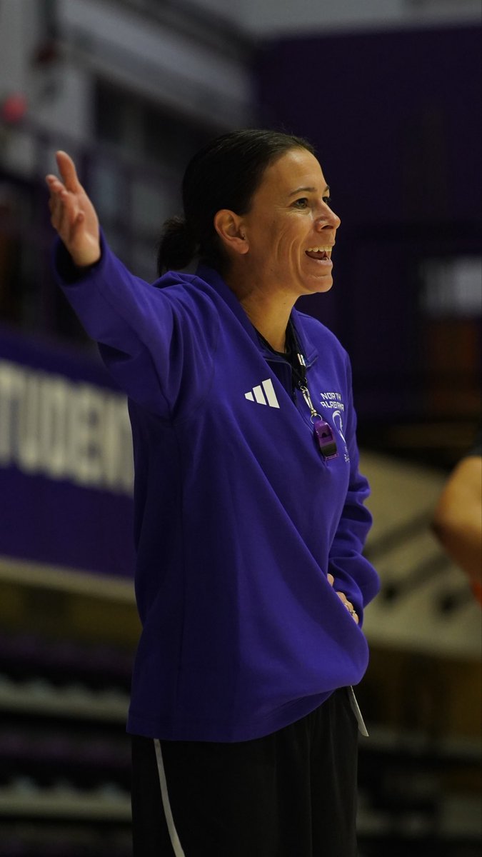 UNAwbb's tweet photo. Grateful for this crew. Happy National Coaches Day ❗️

#RoarLions x #RaiseTheRoar 🦁💜 https://t.co/r3Eg3GHKJ0