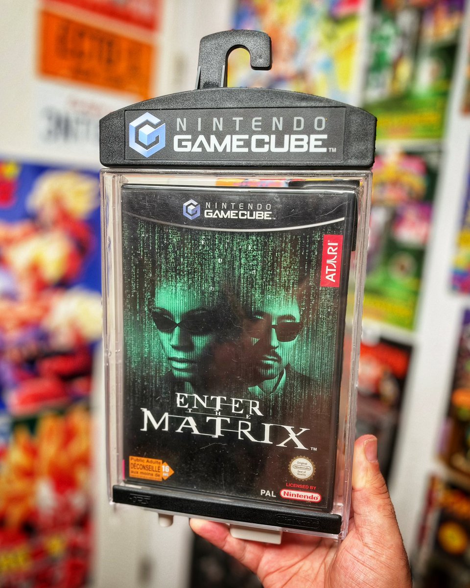 Jerem87twt's tweet photo. Seuls les meilleurs d’entre nous auront fini ce jeu à l’époque. Je me souviens qu’il me faisait rêver dans les magazines. Puis c’était Matrix quoi : un rêve ! J’y ai passé des heures à faire des combats stylés au Bullet Time Tu t’en souviens ?☺️
#annees2000 #gamecube #modzii https://t.co/1TVvmVoL3Z