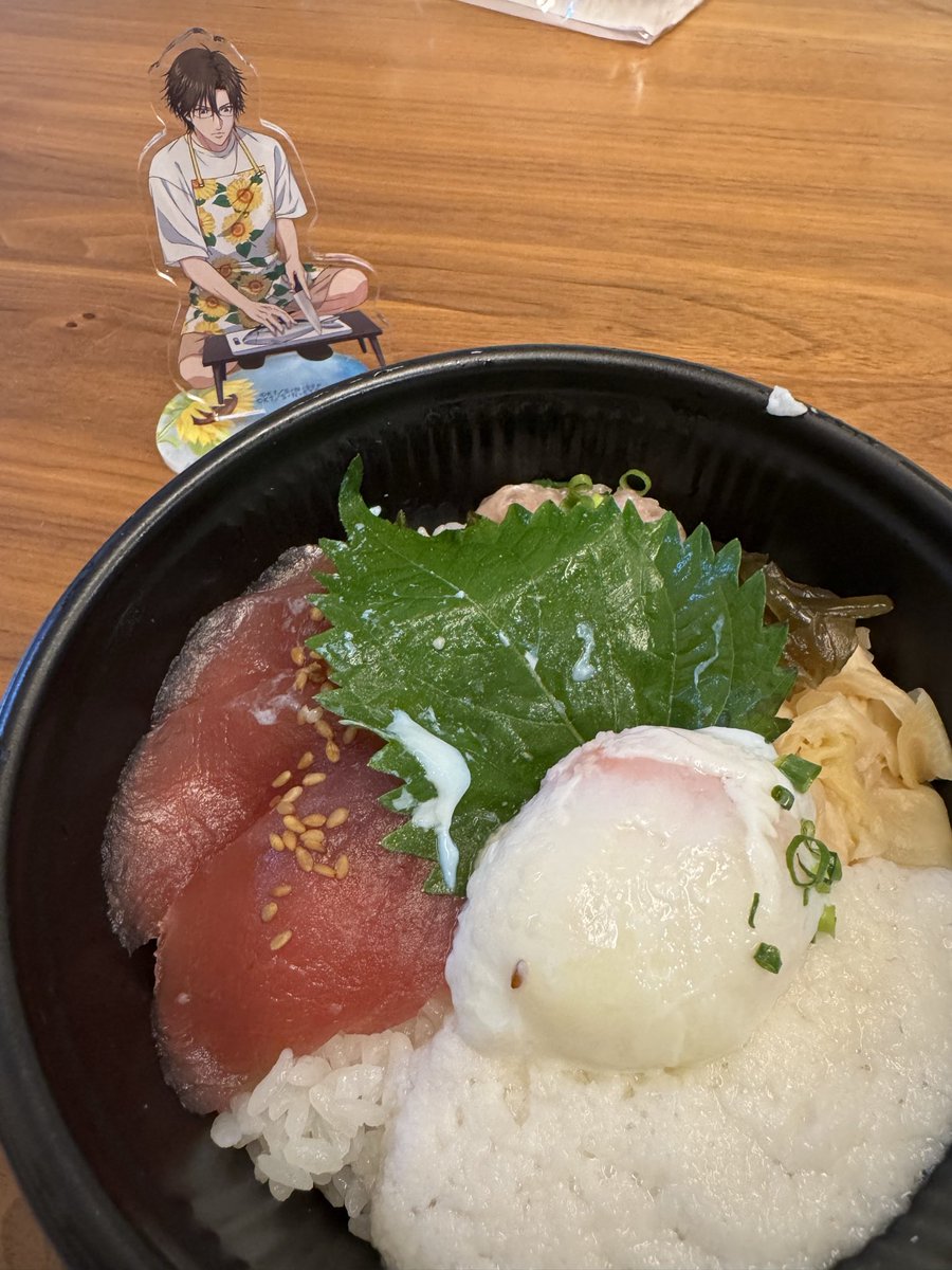 tnpr_chiyo's tweet photo. サマバレ🖐️塚アクスタを持っていると🖐️塚が釣って捌いてくれた魚を食べてるような錯覚が楽しめるというライフハックです https://t.co/hk6DNVAJuP