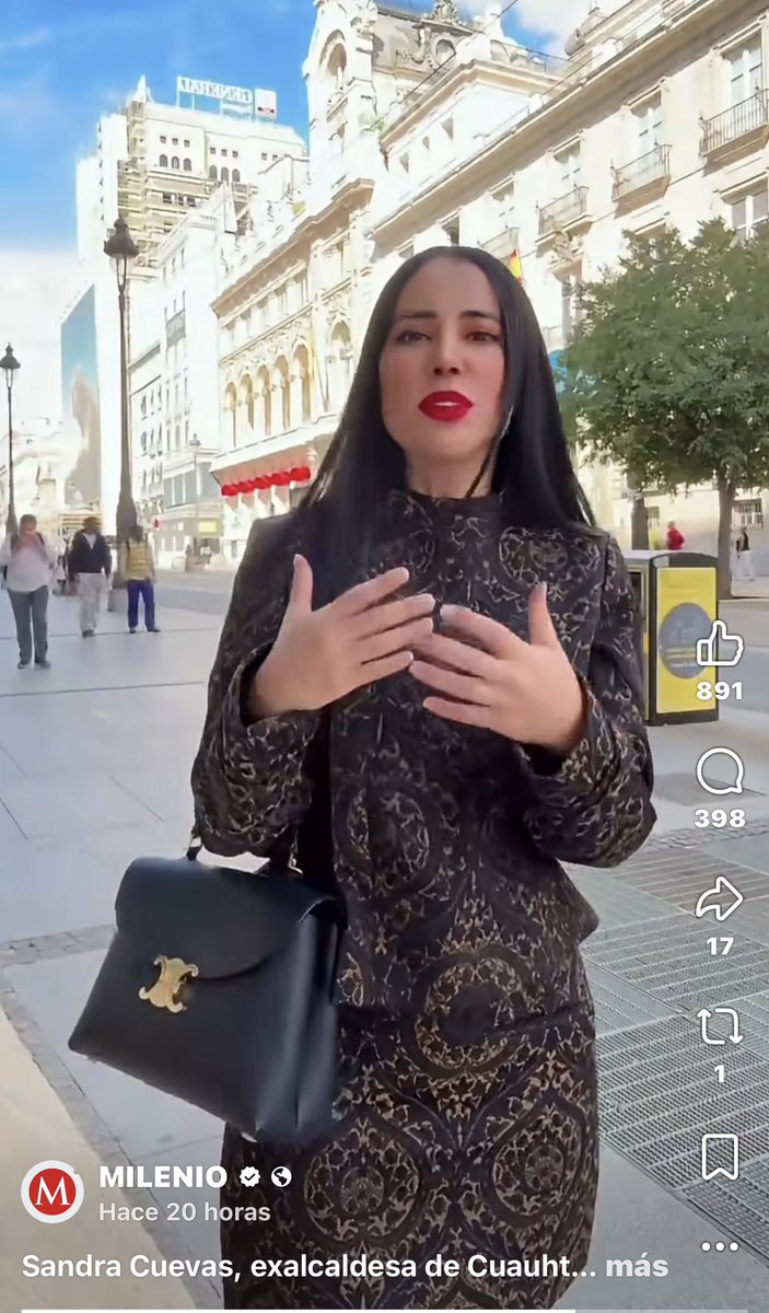 jorgegogdl's tweet photo. Sandra Cuevas reapareció en Madrid usando un bolso Celine de 82 mil 100 pesos y anunciando que estudiará comunicación en España. https://t.co/Vqo2uyatsl