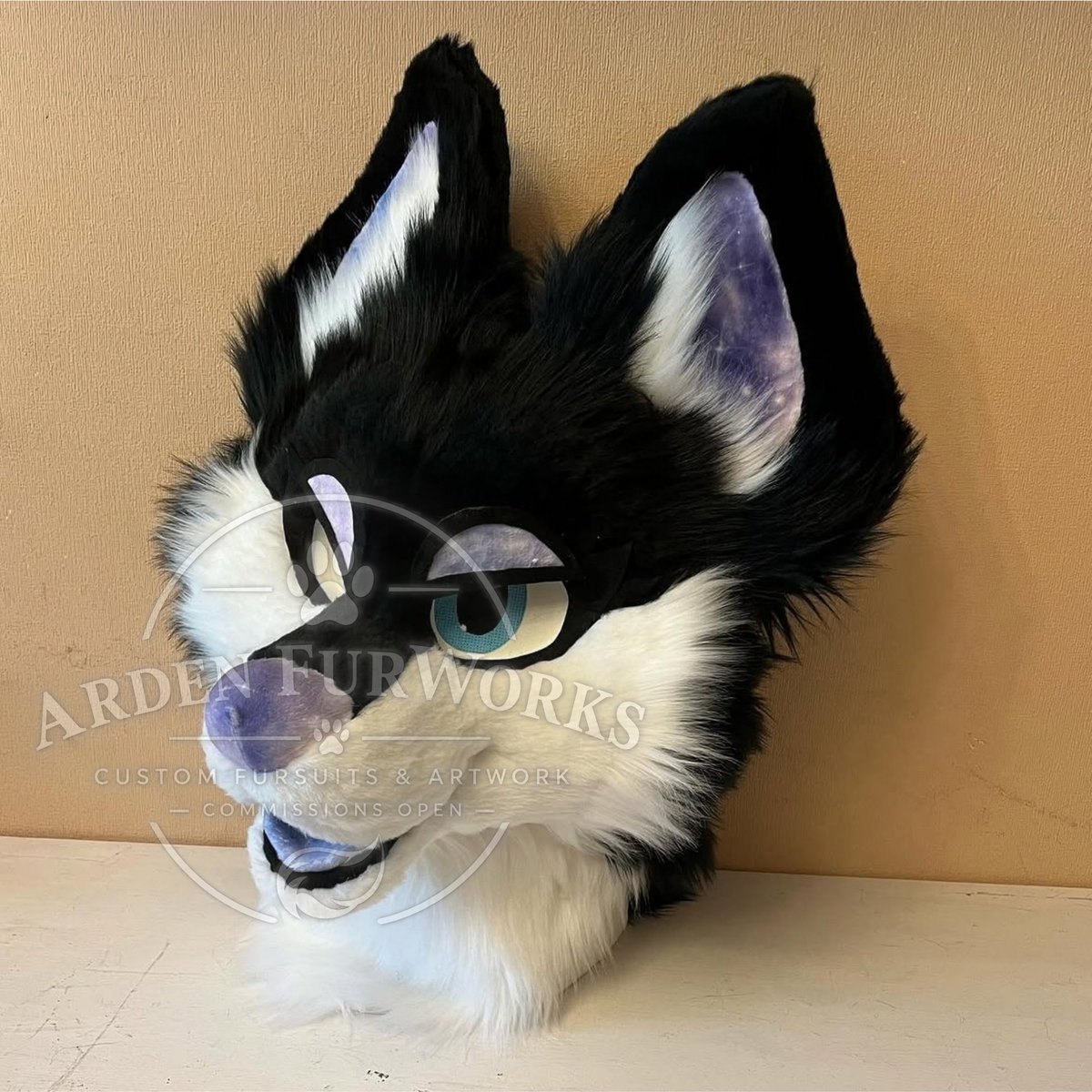 ArdenFurWorks's tweet photo. ✨💜space dog fursuit head💜✨
3D printed eyes
Handcrafted with lots of love
super soft
Has neck fur
lined
Luxury faux fur
Head only
#furry #fursuit #fursuitforsale #furryhead #fursuitpartial #wolf #fursuit #kemono #kemonofursuit #fursona #fursuitmaker #commissionopen https://t.co/EQ77O4pgf4