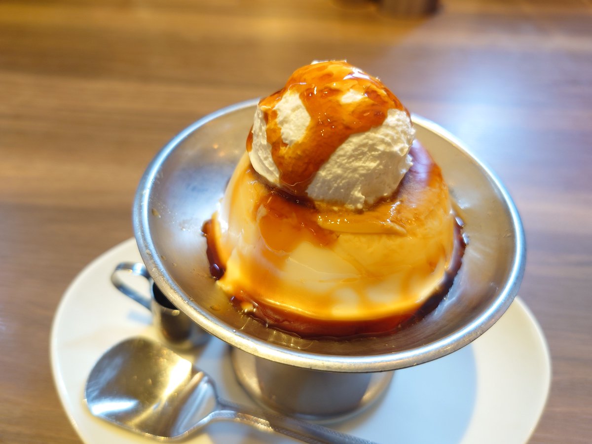 Favorite_mei's tweet photo. これは先週限界だった時に食べたお昼ご飯。
オムライスにプリン。
私がどれほど限界だったか解りますね( ˘ω˘) https://t.co/xyi3KhwToQ