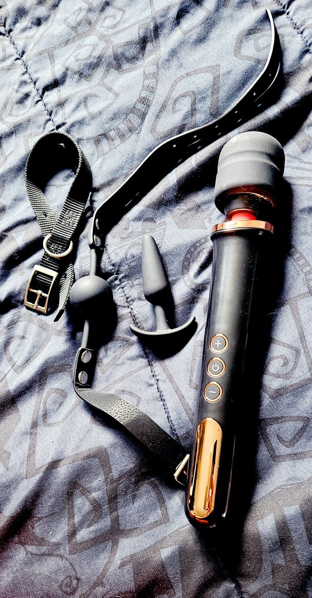 LilithCyanide's tweet photo. Such a fun afternoon. New content cumming soon 😈😜
#kink #collar #plug #playtime https://t.co/fPVLIyEXFV