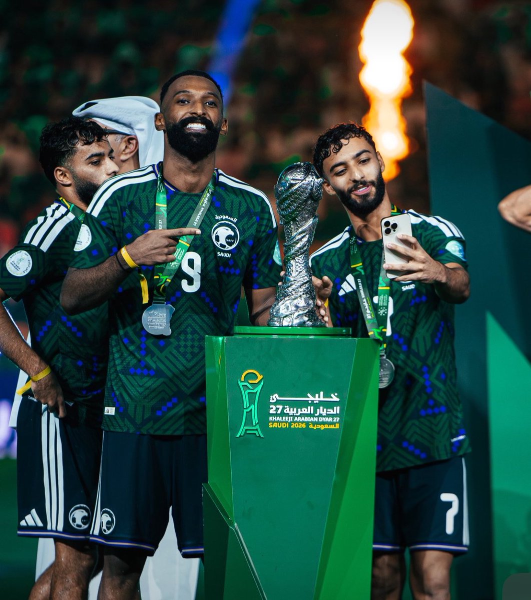AhliHardPicsFan's tweet photo. أبطالنا 💚 https://t.co/qvthZPI0Cs