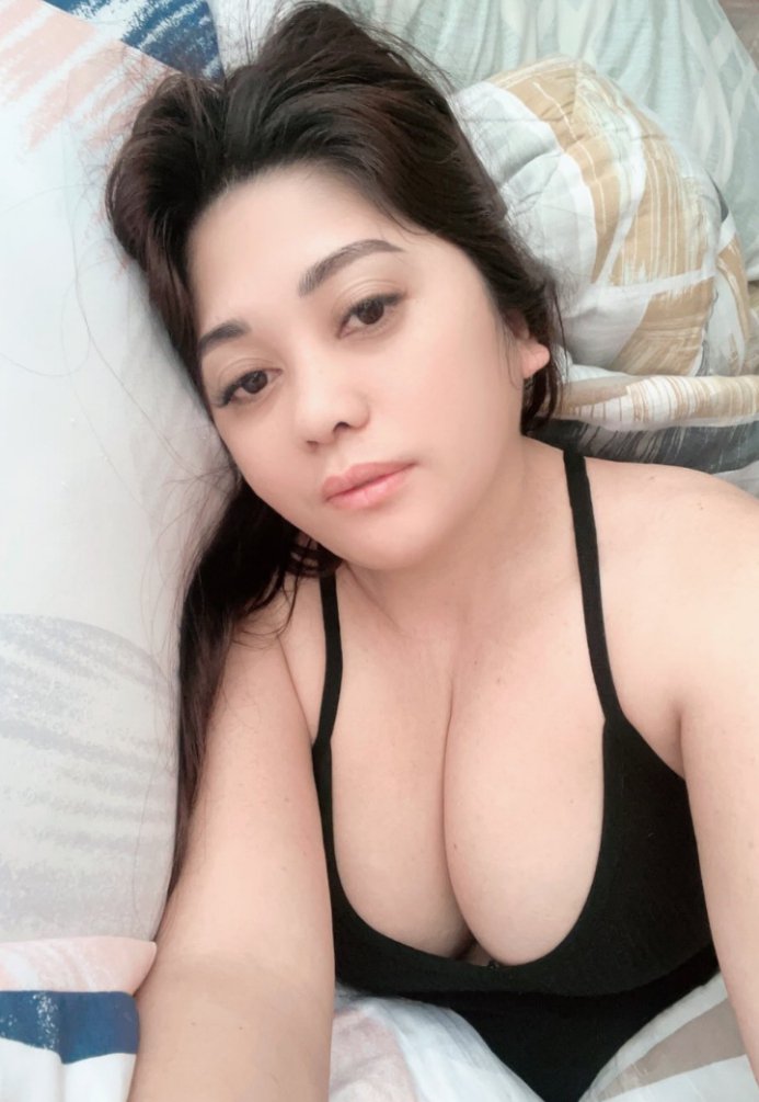 kailapde4's tweet photo. Looking for a companion to sleep with 💋 https://t.co/eYkHn3IEUE