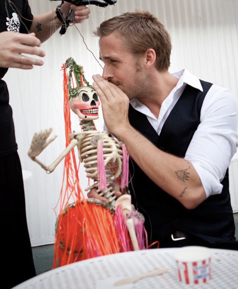 comfortgosling's tweet photo. happy Dead Man’s Bones day to those that celebrate https://t.co/TRe3VqoKqw