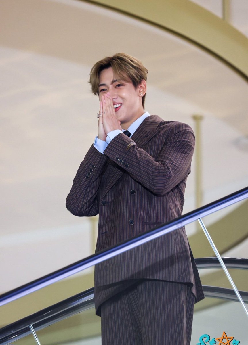Patcharee0202's tweet photo. มอร์นิ่งค้าบ คนเก่ง ขอให้วันนี้มีแต่รอยยิ้มน๊าา
#BamBam #뱀뱀 @BamBam1A 
@BAMBAMxBAMMIE https://t.co/8RXmY5sEvY