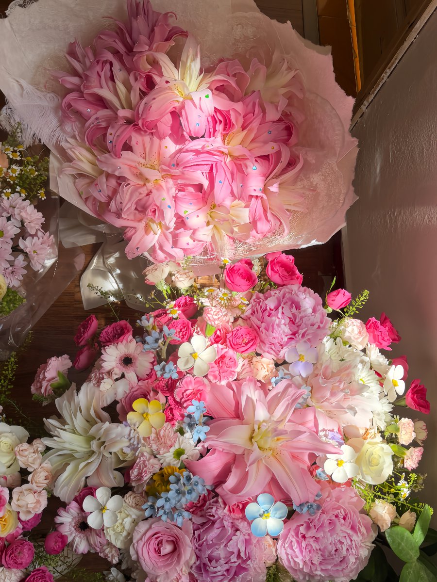 dreamyflowerrs's tweet photo. https://t.co/CgUOiHkJzq