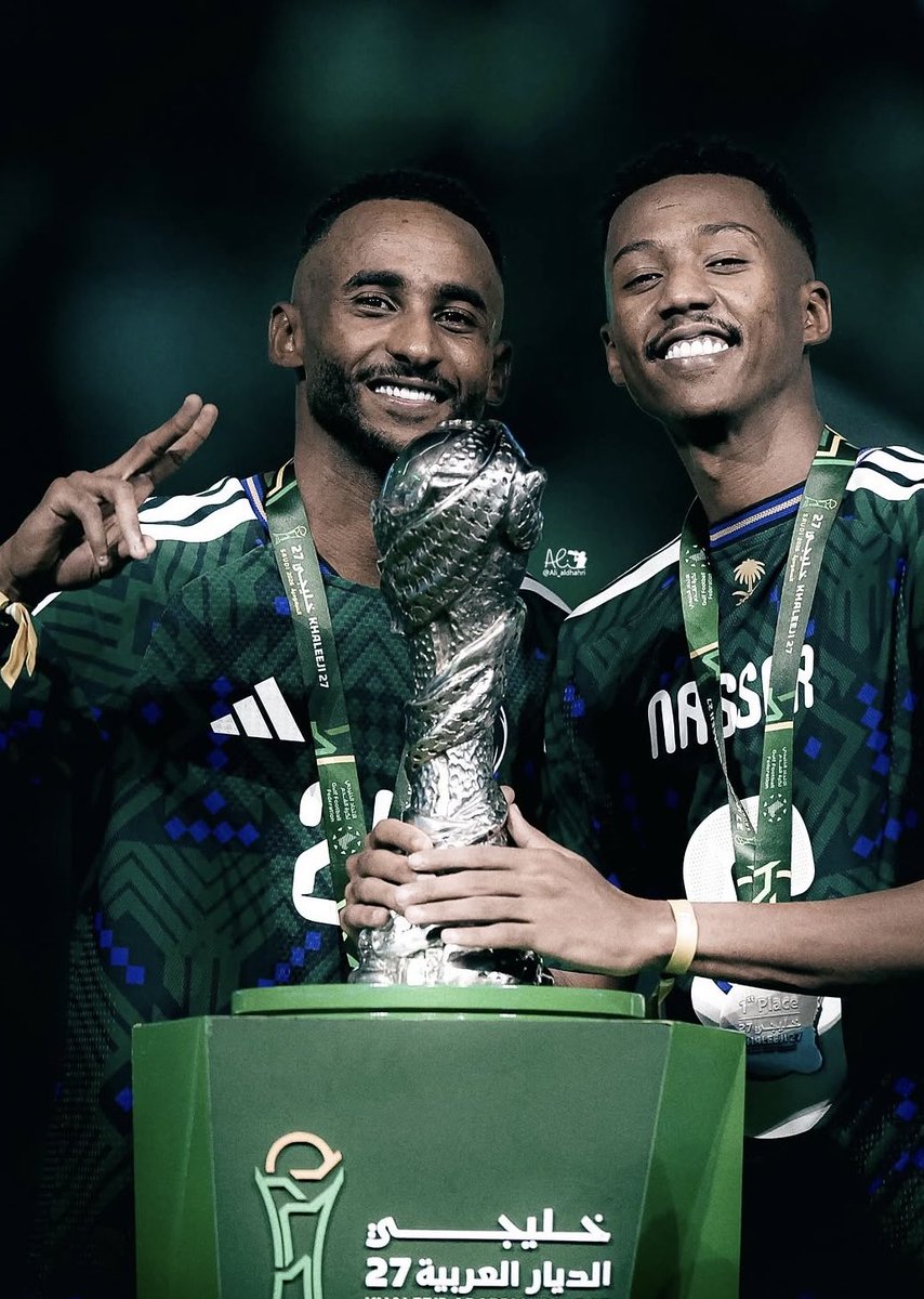 dqr_ps's tweet photo. مبروك للصقور الخضر تحقيق البطولة 🦅🇸🇦
شكر موصول للاعبين والإداريين والجمهور 💚

#كاس_الخليج٢٧ https://t.co/xA6nfjiwMn