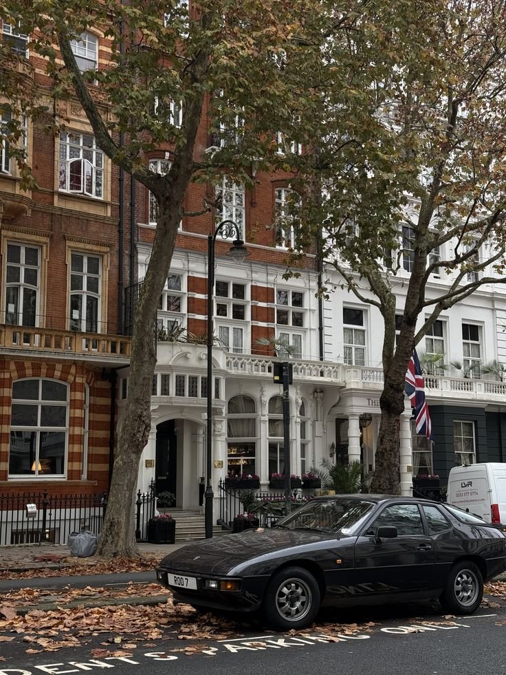 echoesofworld's tweet photo. london https://t.co/Celo7JVRYT