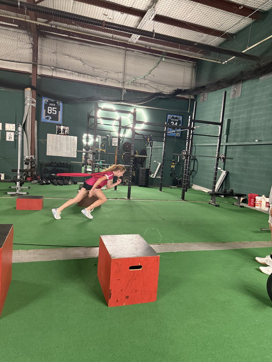 mchevier2030's tweet photo. Working hard at being explosive out of the box and off the mound with @RMackes . #inthelab https://t.co/kekQX00cQU