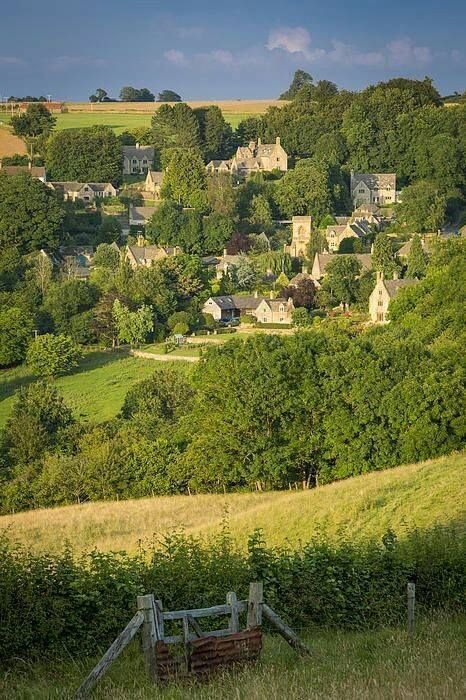 echoesofworld's tweet photo. English countryside https://t.co/G1VYk2TYxw