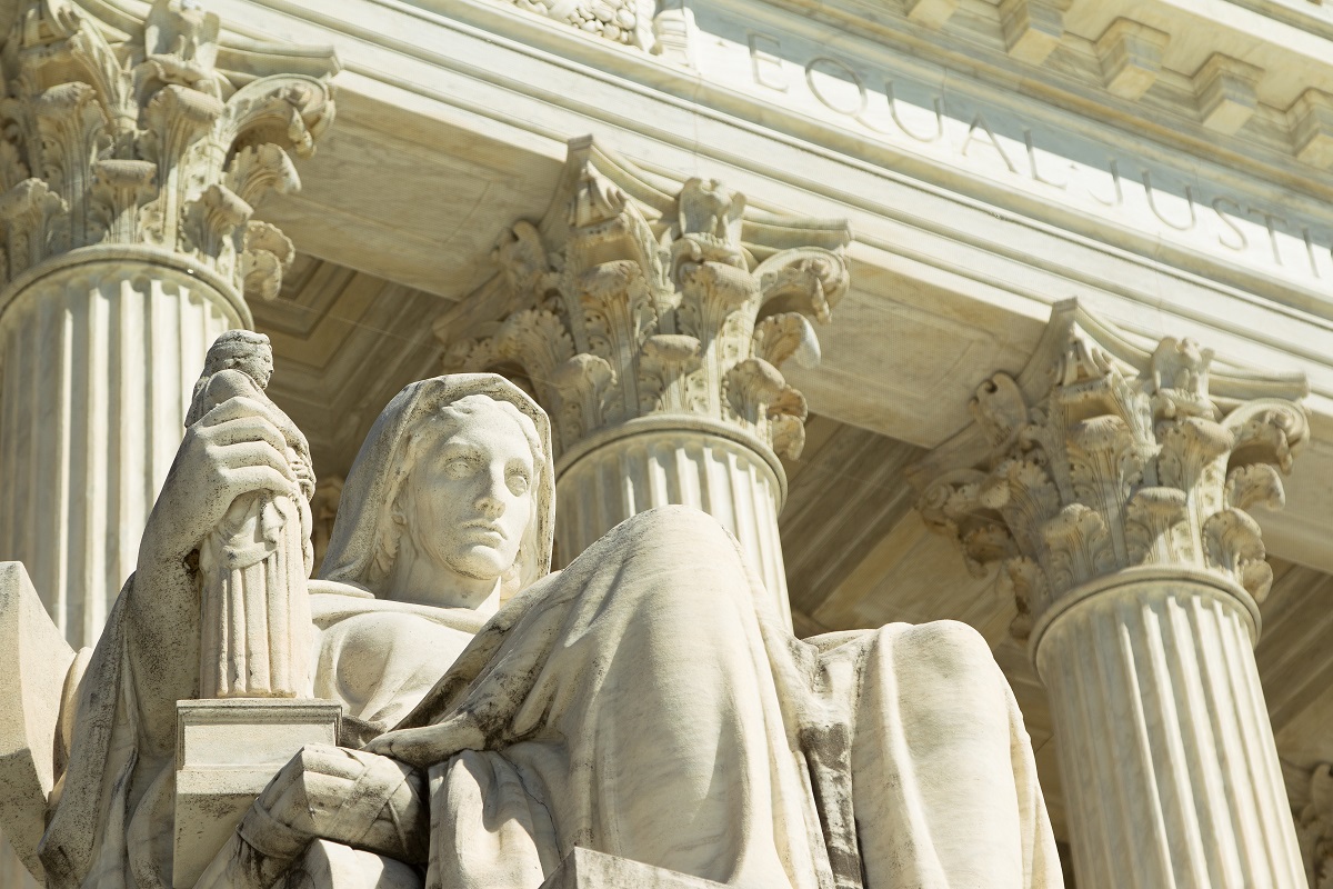 CU_Times's tweet photo. Supreme Court Seeks U.​S. Input on Bank Preemption Cases dlvr.​it/TVpXPp https://t.co/VAYM5JAkqm