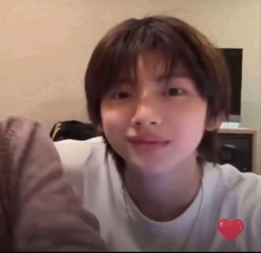 oasiseom's tweet photo. i hope ao3 user felibedos knows that this healed me in a way https://t.co/bs0xRJ5qrg