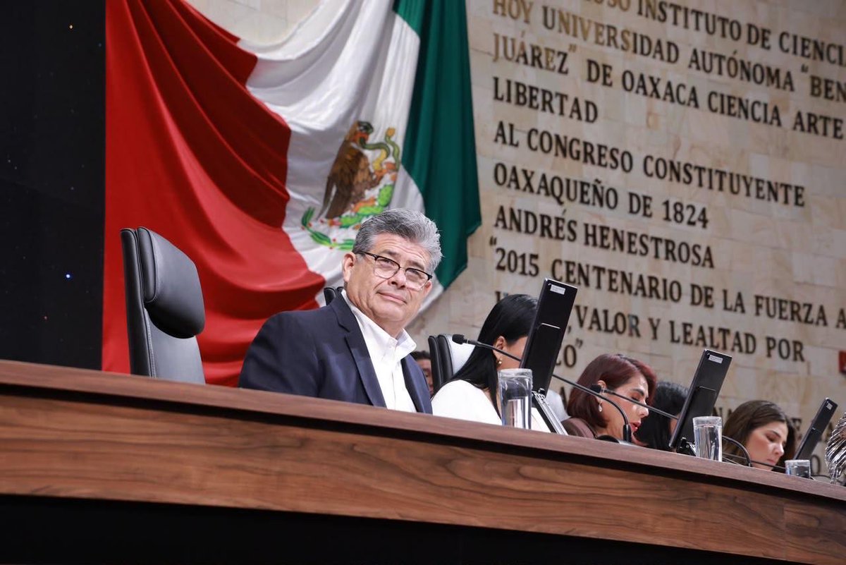 Javier_CasiqueZ's tweet photo. Comparto imágenes de la Primera Sesión de la Diputación Permanente en el @CongresoOaxaca_.
Asumo esta responsabilidad con la convicción de que en este periodo, el trabajo no se detiene. Seguiremos escuchando, atendiendo y dando resultados, siempre con un objetivo claro: trabajar por las y los oaxaqueños.