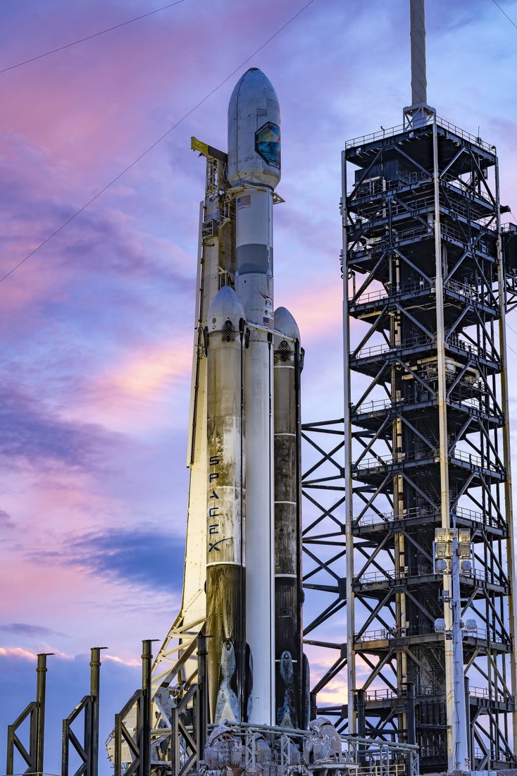 em_xspace11's tweet photo. Three Falcon rockets vertical at three of our launch pads in Florida and California → https://t.co/AYoEM7EiS2 https://t.co/QNBfU0Xu0o