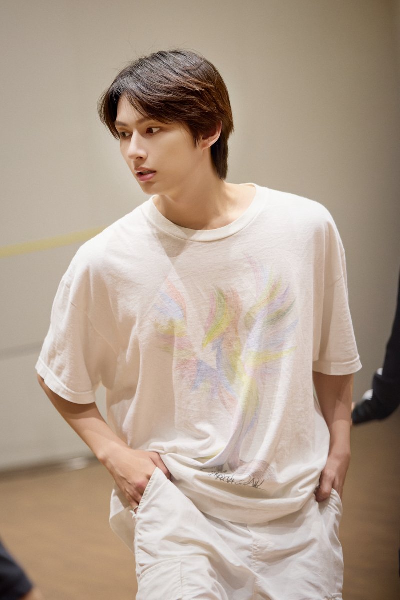 junpromotion's tweet photo. [UPDATE] Weverse 1/2

"JUN ‘9’ 1st EP CHINA Dance Practice Photo Sketch"

📎https://t.co/zJ8bWkbHIF

JUNHUI 1ST CHINA EP OUT NOW  
#JUNHUI_Through9Cycles 
#JUN_1stEP_9 
#준 #文俊辉 @pledis_17 https://t.co/WqqIC2ioJ3