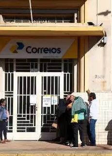 chequeibrasil's tweet photo. 🚨URGENTE: Com dinheiro público, governo Lula cobriu ROMBO de R$ 17,1 bilhões dos Correios. https://t.co/bmlIlaRFkR
