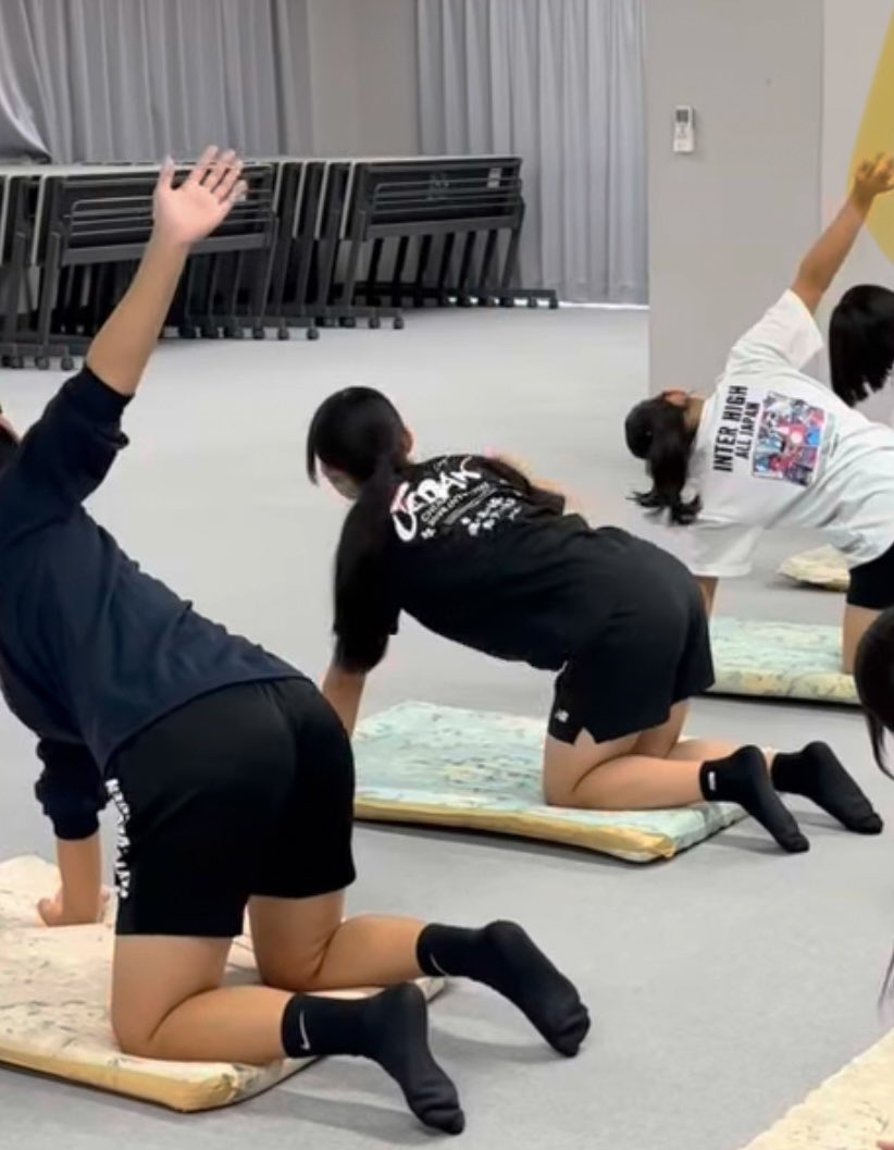soxyogore's tweet photo. #靴下 #靴下フェチ #足フェチ #脚フェチ #靴脱ぎ #足裏 https://t.co/FzytkR1yzg