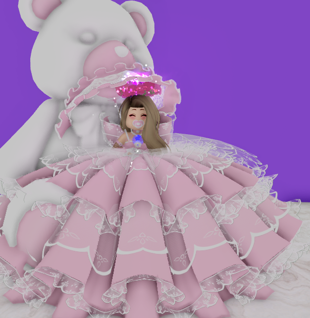 707islolz's tweet photo. what was considered rich in each era part! 4 ~ (2020) 

when trading was released the most sought after items were: hh19, se set, val20, ltbs, og parasol, og teddy z and og giant teddy, cmbr, mcn! if you had theses you were considered very rich! https://t.co/M8rCABYKEg