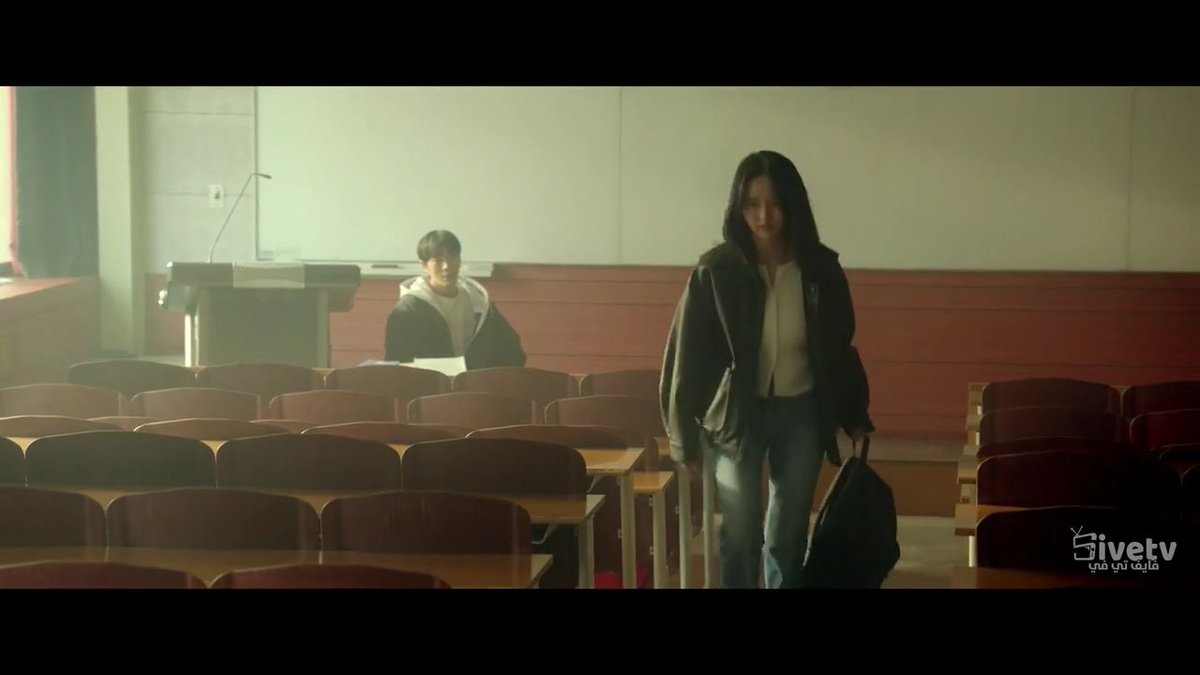Shahd02492402's tweet photo. Sohyun's outfits in the drama can't be overlooked; they are absolutely beautiful and suit her perfectly💅👜🥿
#KimSoHyun #BetweenStepsEp2 #BetweenSteps https://t.co/hdM8LHTukh
