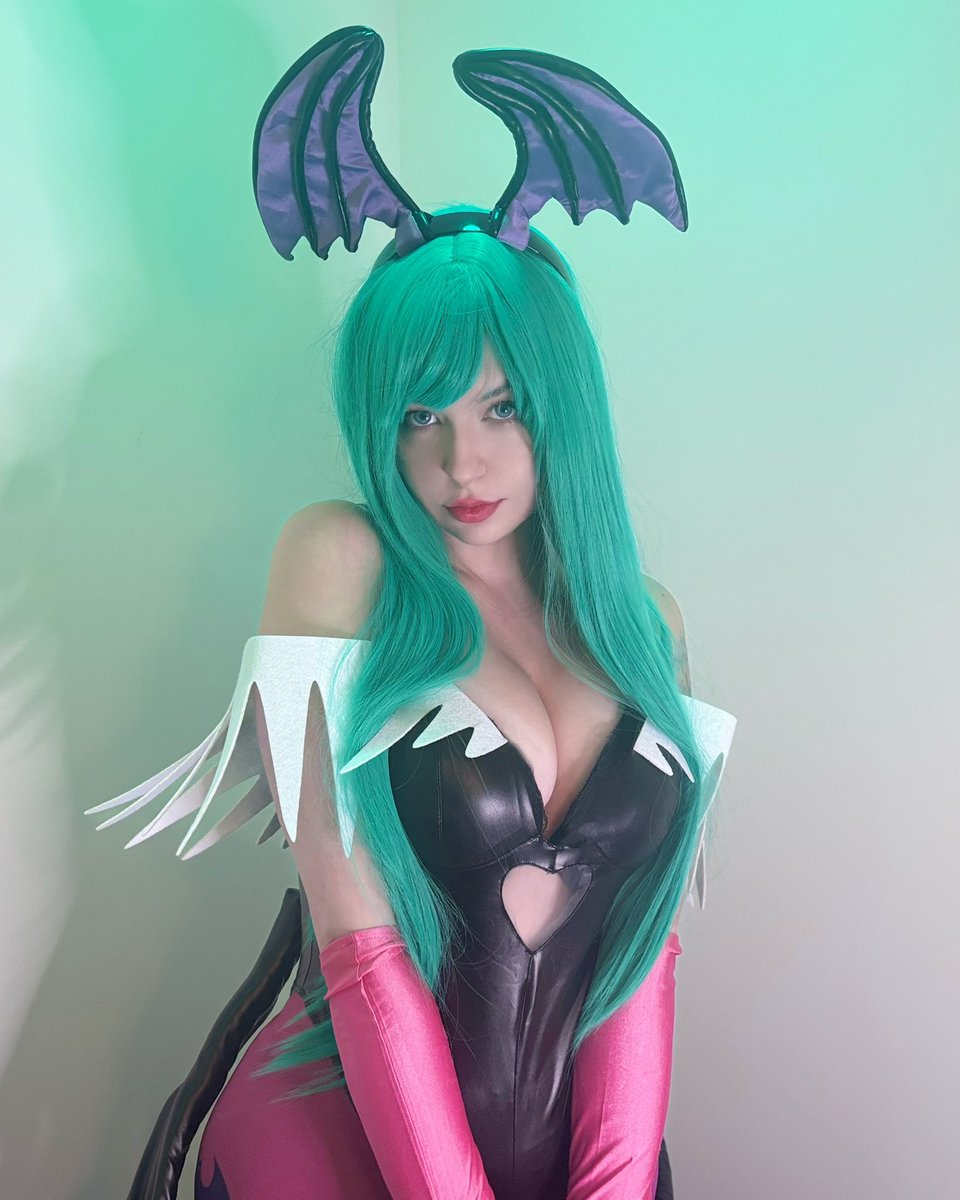 cannedluigi's tweet photo. Officially October so I have to post my morrigan cosplay 🦇

#darkstalkers https://t.co/NJa2uTTED2