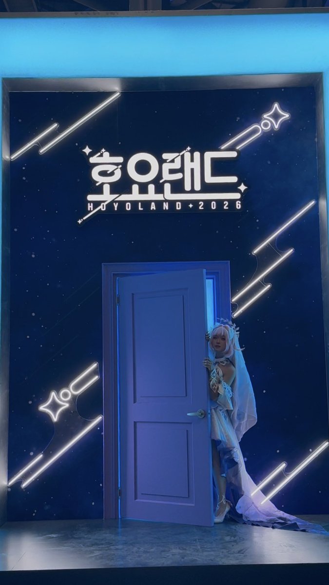 JjuMing430's tweet photo. #코스어_𝕏친소 #코스어𝕏트친소 
호요랜드 토요일 키레네로 다녀왔어요!
호요 주력이고 다장르 합니당 
수코,지스타때 만날분 구해여 
행사장에서 뵙던 분 위주로 갑니당💗 https://t.co/QhLJuO19Oa