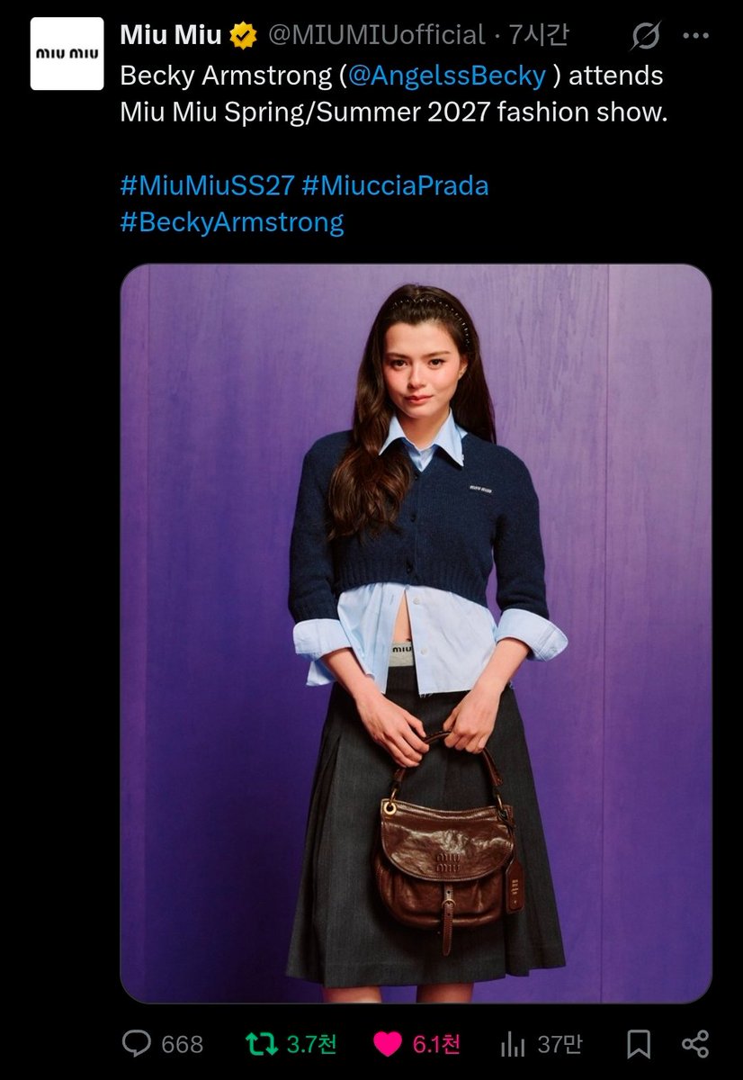 Madness78654's tweet photo. Becky was the first guest Miu Miu posted on X before the show, and the first featured on both IG and X after the show as well🎀✨ The way Miu Miu continues to spotlight Becky🔥🔥🔥

#MiuMiuSS27xBecky #MiuMiuSS27
#MiuMiuPFWxBecky
#Beckysangels #BeckyArmstrong‌ https://t.co/JThMmQAjD5