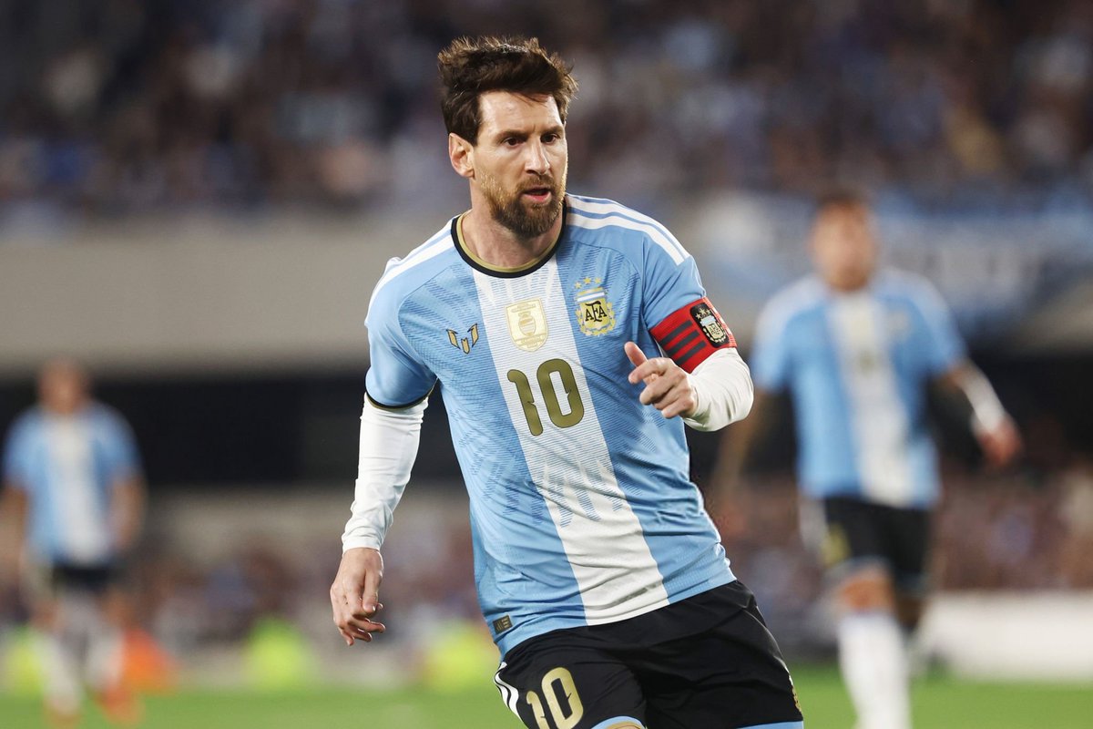 BarcaArchiveHQ's tweet photo. Lionel Messi #AD10S 🐐 https://t.co/Ejk1Q7ZrEy