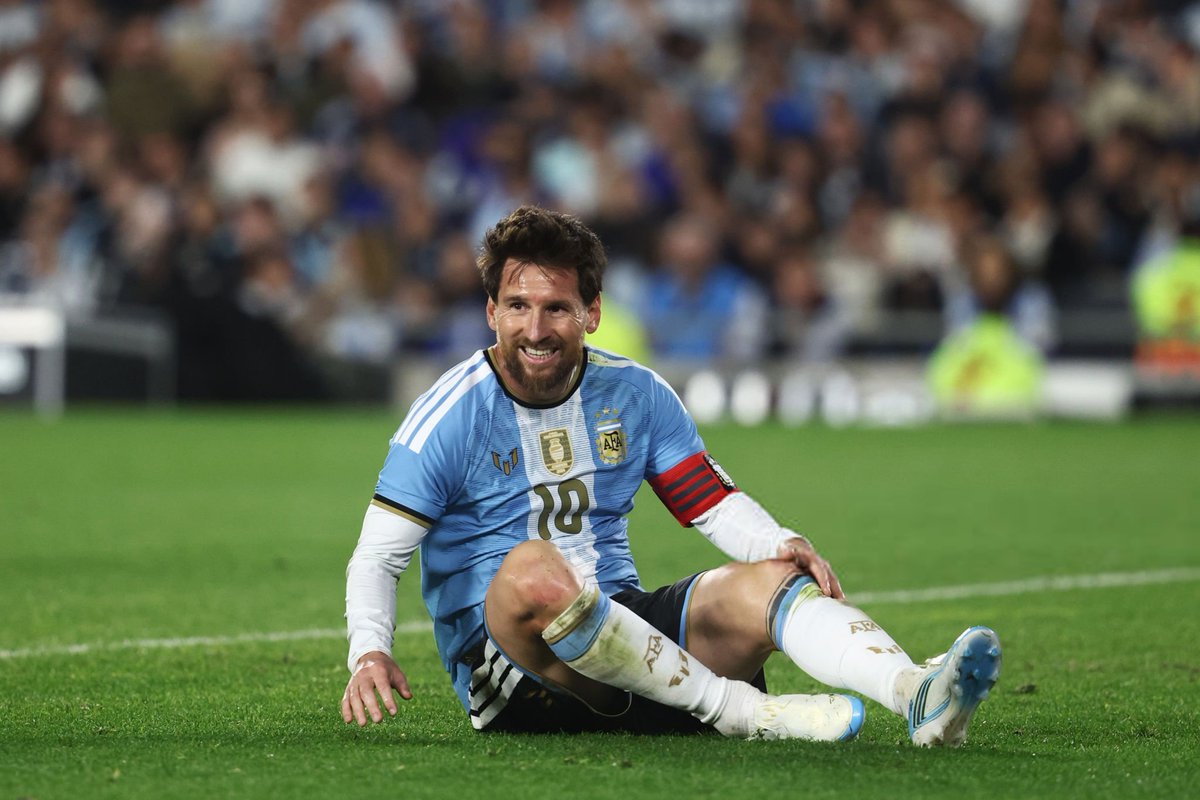 BarcaArchiveHQ's tweet photo. Lionel Messi #AD10S 🐐 https://t.co/Ejk1Q7ZrEy