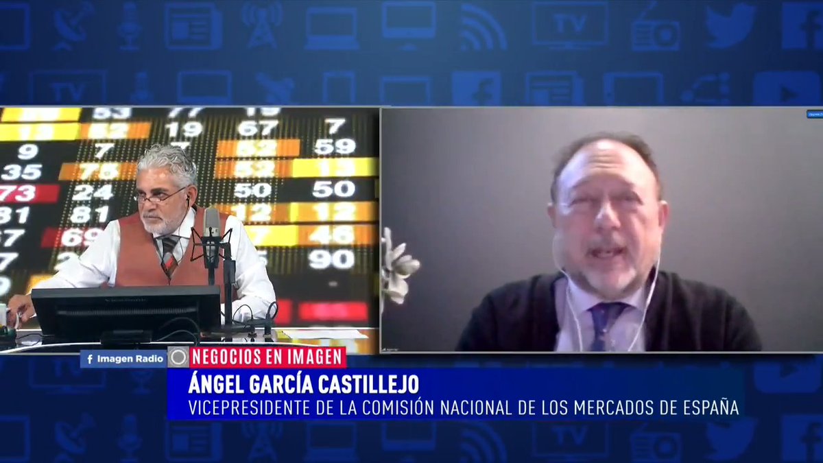 A news broadcast featuring a man in a radio studio and another man on a video call. Text identifies the guest as 'ÁNGEL GARCÍA CASTILLEJO, VICEPRESIDENTE DE LA COMISIÓN NACIONAL DE LOS MERCADOS DE ESPAÑA' on the 'NEGOCIOS EN IMAGEN' segment.