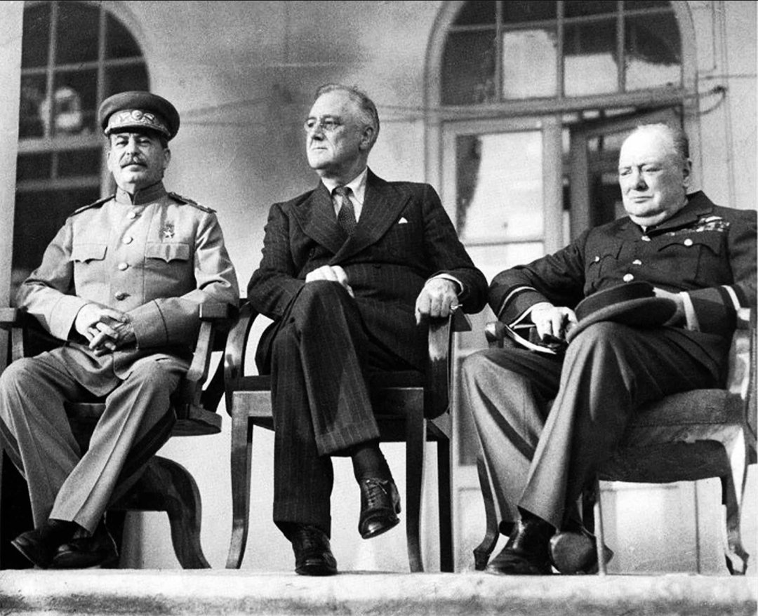 FatherNotFoud's tweet photo. @Skep914351 @FascistImperium Me and bros when facist dogs start talking: https://t.co/CxwCkyzLbH