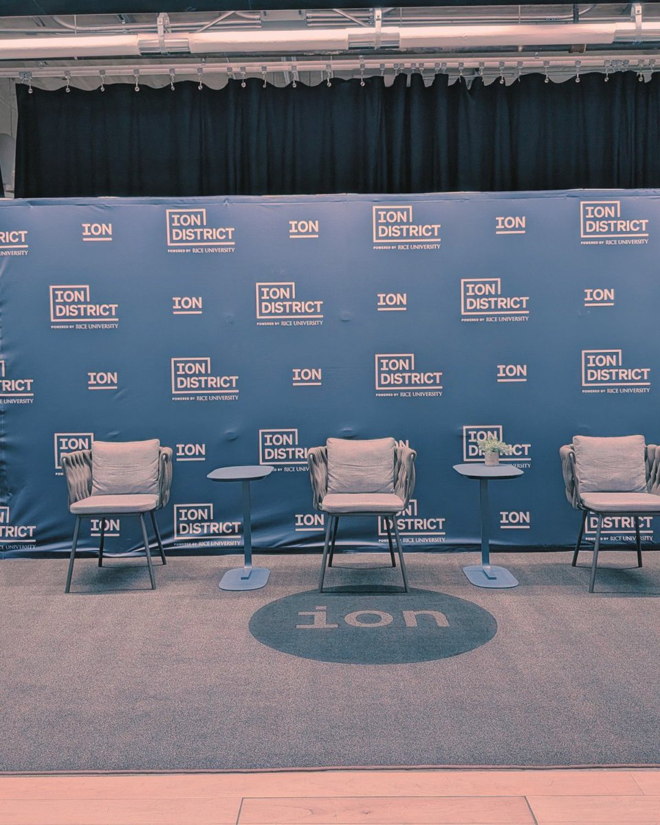 junaidmianrph's tweet photo. Empty rooms are eerie. 

Empty lunar bases would be worse.

Rockets get you to orbit. Culture gets you to stay.

Wednesday morning, we fill this room.

October 7. 8:30 AM. The Ion, Forum Stairs, Houston. Free, with breakfast.

Registration link below⬇️ https://t.co/JIf5JM17f2