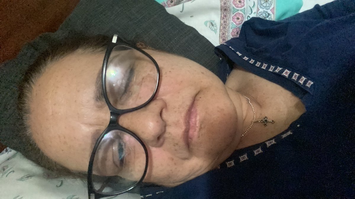 CieloYolandaBe1's tweet photo. 🚨🧠 NO LA DEJES SOLA HOY
@CieloYolandaBe1 lleva más de 5 años luchando contra un meningioma clinoideo.
28 sesiones de radioterapia, convulsiones, visión que se apaga y días sin medicamentos.
Un RT llega gratis a quien sí puede donar.
Una aportación pequeña (aunque sean $50 o $100) le compra el medicamento de hoy.
💳 PayPal: cielobeltransky@hotmail.com
🏦 HSBC a nombre de CIELO YOLANDA BELTRAN SOTELO
Cuenta: 6414896278
CLABE: 021180064148962783
Comparte. Etiqueta. No ignores.
Cada gesto le da fuerza para seguir. 🙏✨💜
#AyudaUrgente #Meningioma #NoLaDejesSola