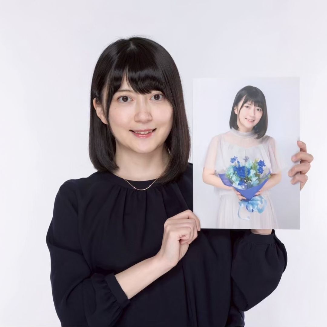 7_netshopping's tweet photo. ／
女流棋士”香川愛生”
🌸写真集「Four Seasons」
＼

🖼香川愛生女流四段の写真集が新登場‼️
🌊一緒に四季を旅しませんか？🌳

ネットで買えるのはセブンネットショッピングのみ‼️
数量限定なのでお早めにチェックしてください💕

📒A4クリアファイルの２枚セットもご一緒に

＃セブンイレブン 受取り送料無料🚚
https://t.co/JPTnXpt4HN