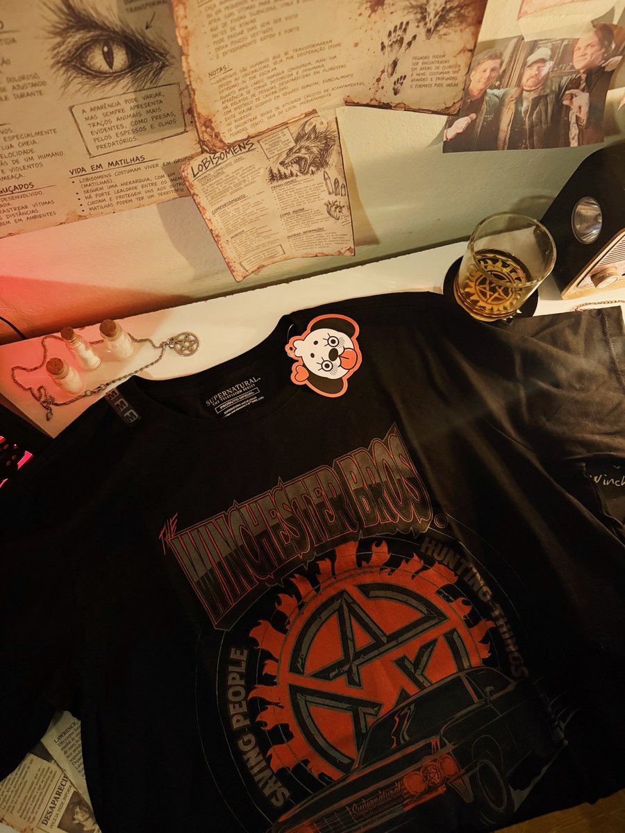 SpnTentation's tweet photo. To apaixonado na coleção nova da Piticas com estampas de #Supernatural 🥹😍 simplesmente um modelo mais lindo que o outro, sério!! ❤️‍🔥 https://t.co/4pIlMp2DAs