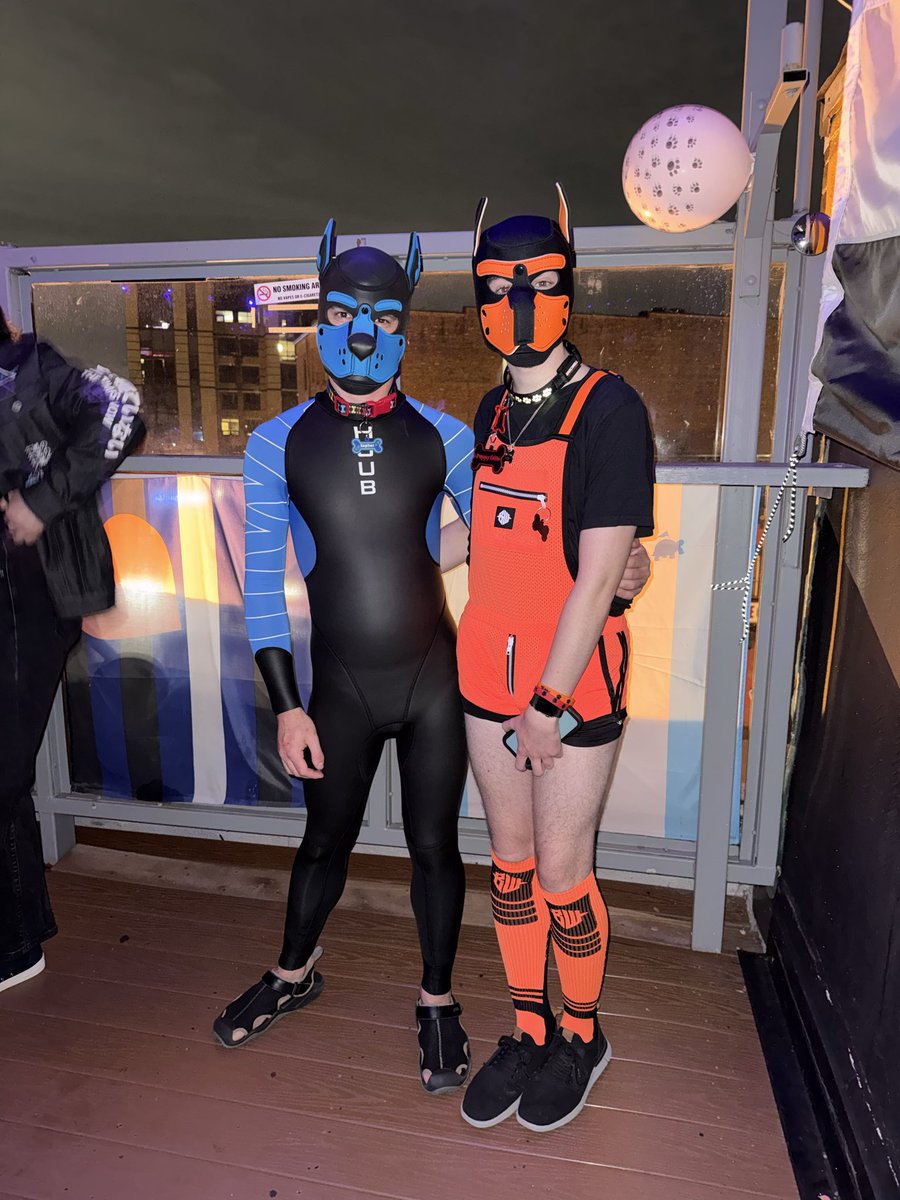PupOtto106's tweet photo. Happy Borkday to Me! *Ruff Ruff* 🐶 New Age, New Color, New Gear, and New Event!! I went to Unleashed in DC w/ @PupXepher https://t.co/ks06gQUfw5