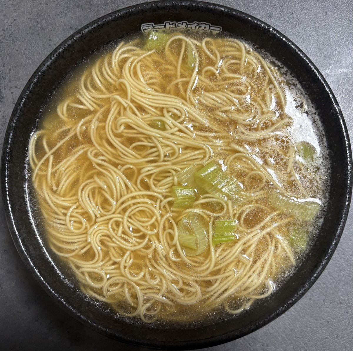 menchankitakyu's tweet photo. 2026年【180杯目】🍜

《家麺》
マルタイラーメン

10月7杯目✊
普通に二人前多かった😂笑
まあ食べるんだけどね🤝😌 https://t.co/lyDws9qKGo
