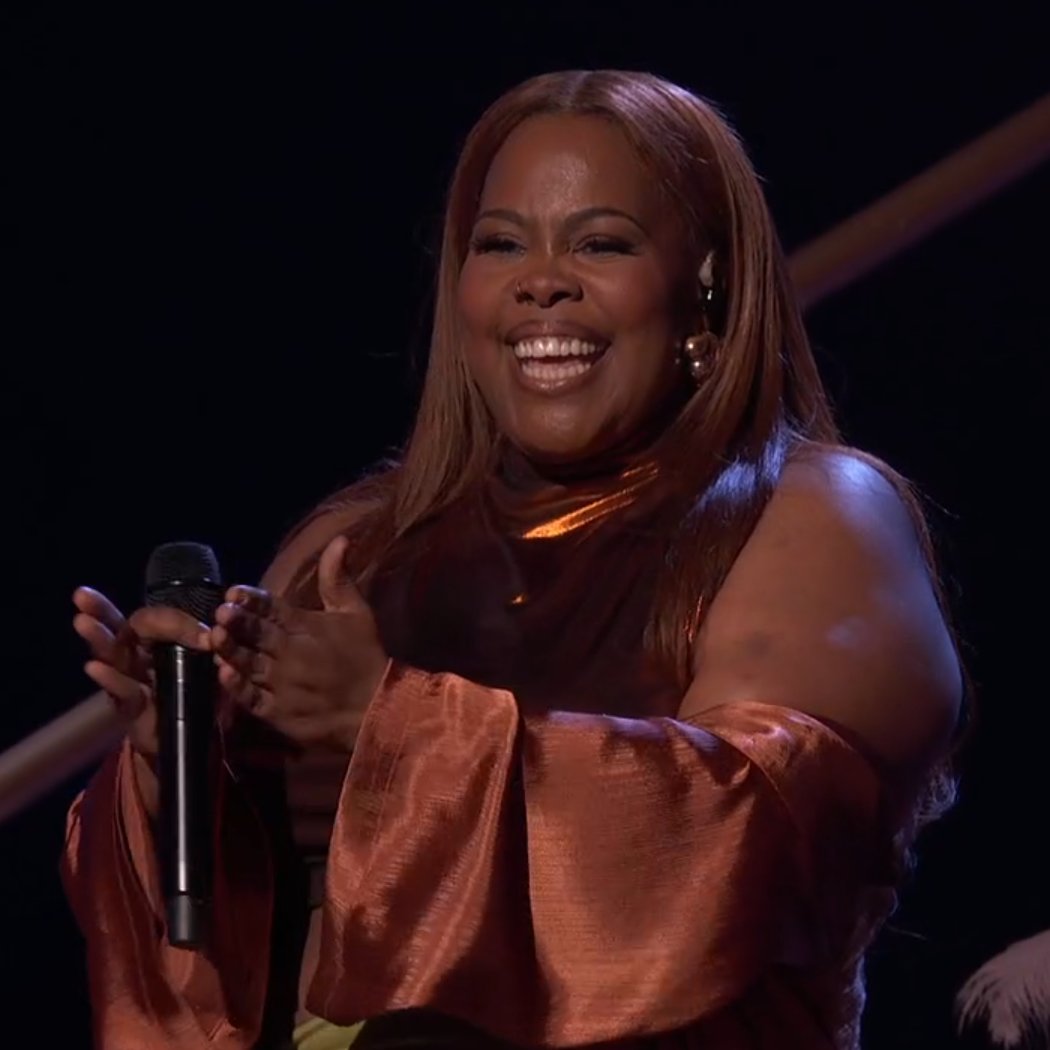 bluecarthenist's tweet photo. AMBER MOTHER
#DWTS https://t.co/GUTRyzvbjx