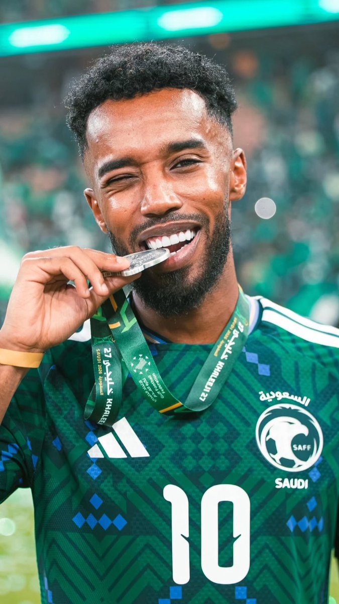 _MukhtarAli's tweet photo. اللهم ربي ولك الحمد والشكر 
الف مبروك تحقيق بطولة كأس الخليج شكراً لزملائي اللاعبين شكراً للجهاز الفني شكراً لطاقم الإداري شكراً جماهير مملكتنا الحبيبة على دعمكم  لنا وبإذن لله الجاي افضل 🤍💚🏆 https://t.co/4506Q9BzqZ