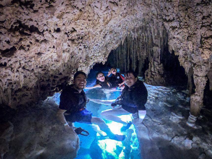 CenoteChaakTun's tweet photo. 🤩 Debajo de todo lo que conocemos existe otro universo lleno de magia y misterio. ¿Te atreves a conocerlo?
#ChaakTun #ChaakTunMexico #CenoteChaakTun https://t.co/rblETXMjhM