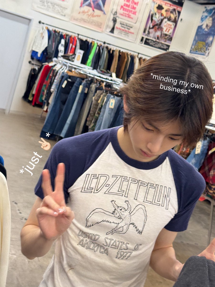 Juchoon's tweet photo. Hunting on fits. https://t.co/797fCm8ECF