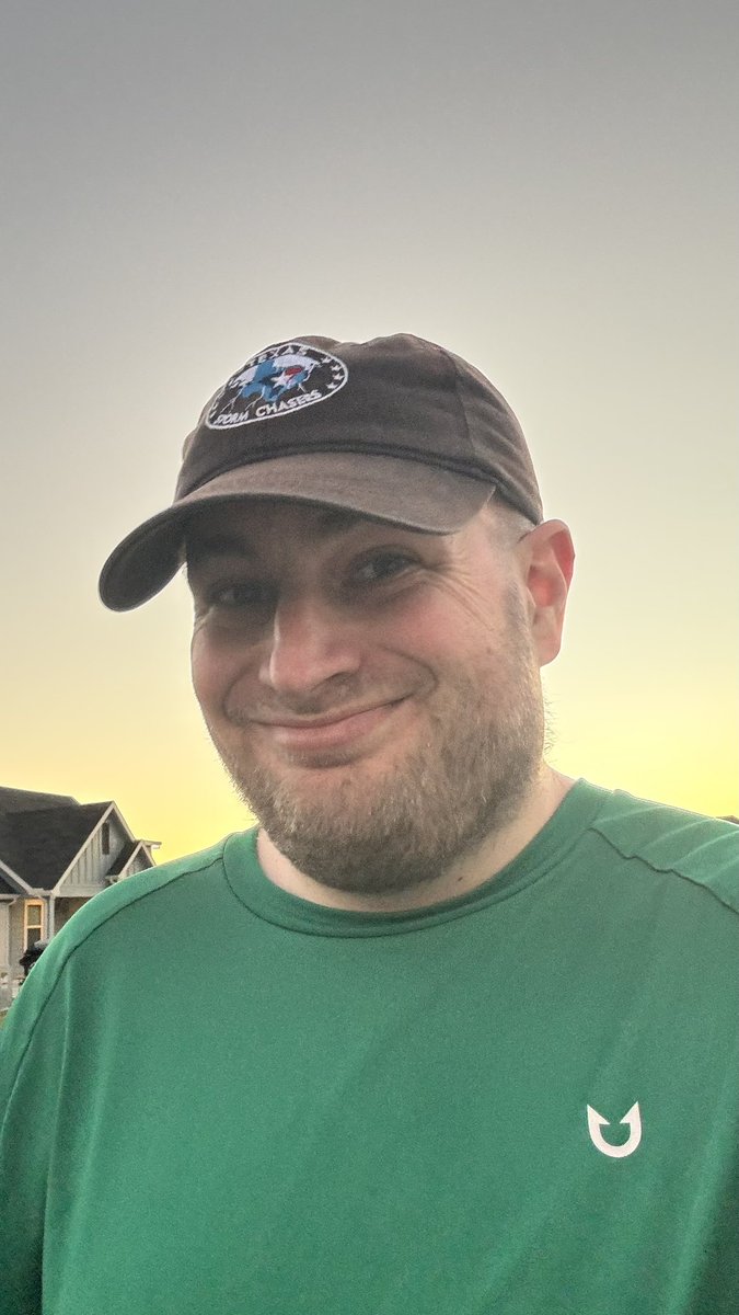 BaldyinChief's tweet photo. I'm really enjoying the beautiful fall weather here in the Hill Country! It's a wonderful opportunity to get outdoors and get some extra steps in, hopefully helping me shed some pounds along the way. I hope everyone is having a fantastic day! https://t.co/v5Nod2Rqib