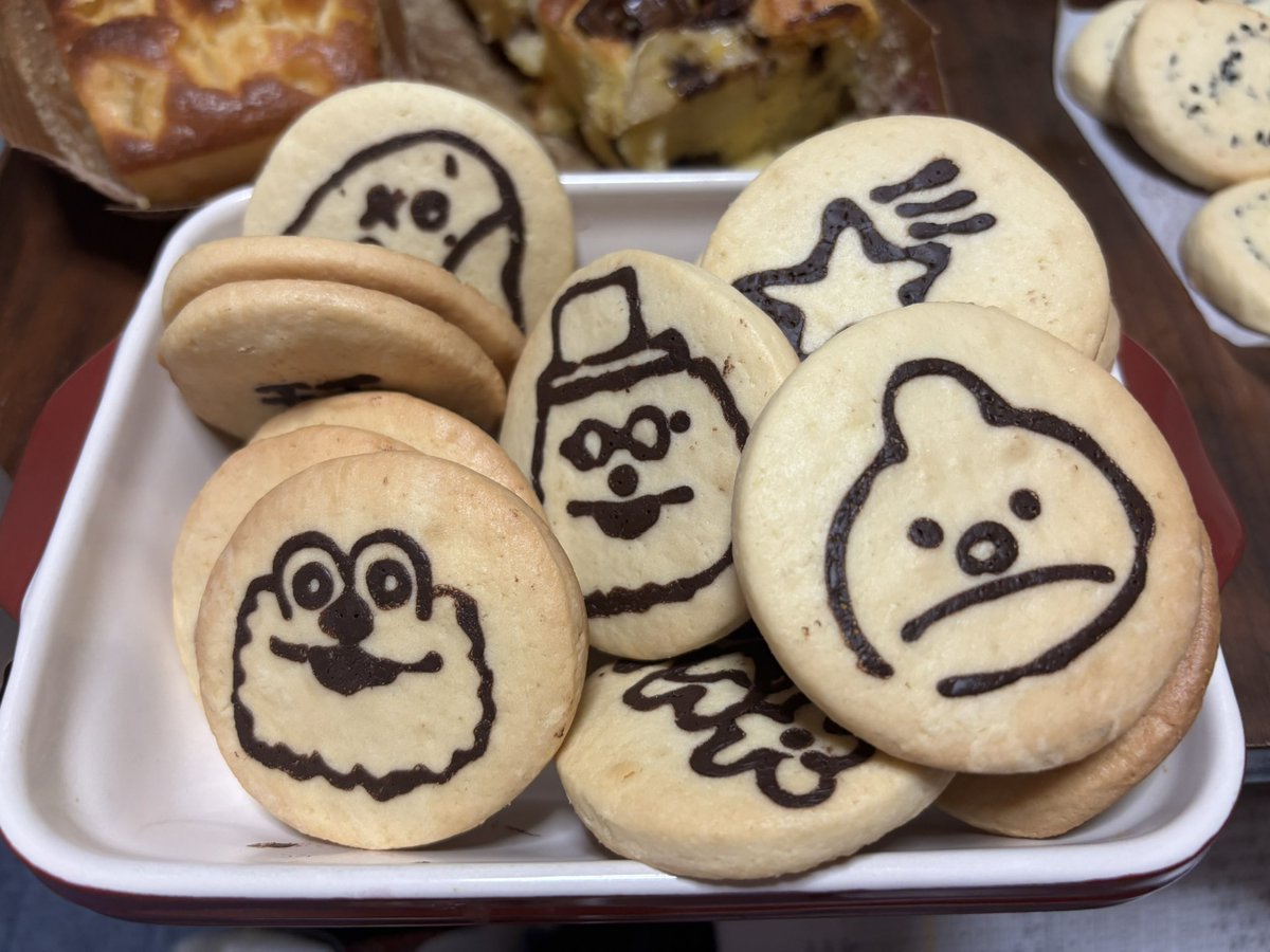 0haru333's tweet photo. 最近のクッキー🍪
文字転写とか、ハマりました笑
#シネマンガテレビ
#おざき映画館　さん
#たろちゃん組　さん
#諸岡BIG・J さん
#永江節カツオ　さん
#ストーム丸山　さん https://t.co/zSsX1sbU2y
