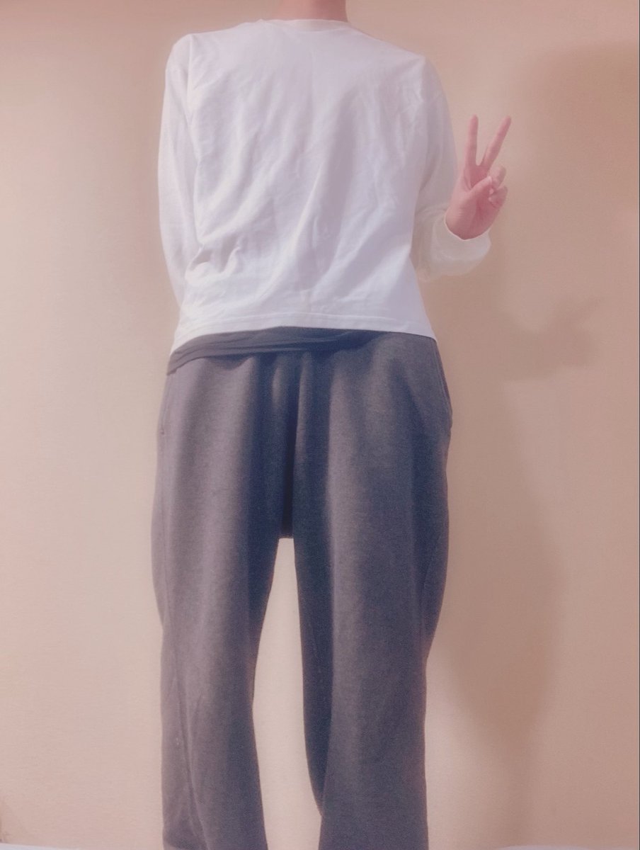 o7citk's tweet photo. 同じポーズで✌️ https://t.co/ztRlHQ3ilP