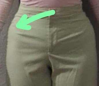 Komparse161's tweet photo. @reasonwithmenow @aesvxrse @orchidcals Its not i was just breathing in to show the size. Its huge and nothing will change that. People are genuinely concerned about how fucking boney I am, eventho I am at a healthy bmi. Same situation with my hips https://t.co/b7dRIAYRde