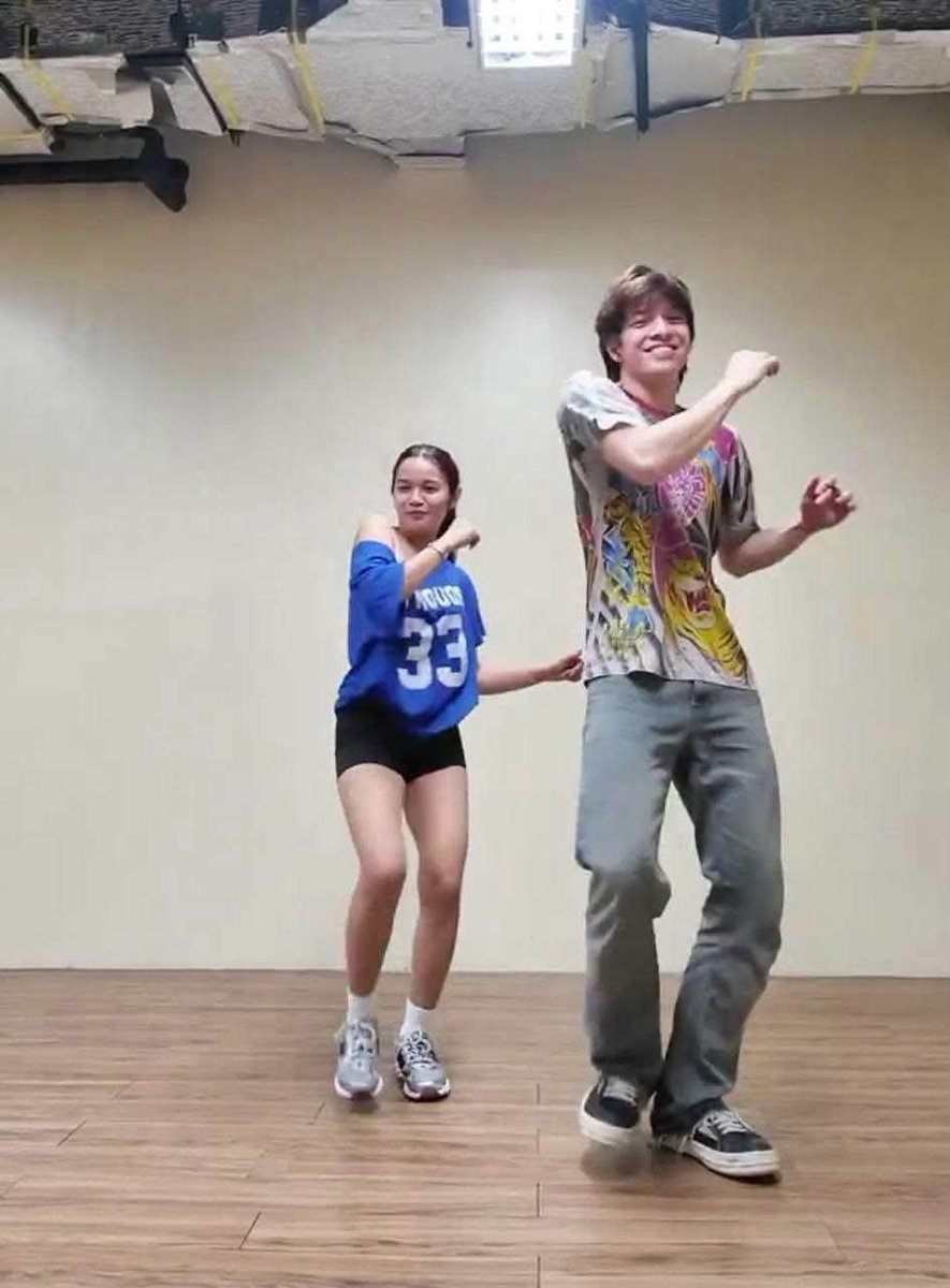 makoletteo720's tweet photo. Happy 4th Month #Natelette ๐๐ฉท miss you so much mga bebe ๐ซ #BGYO_Nate #kolettemadelo hoping and praying more more prod duo to come soon๐ค๐๐๐ love you mga bebe take care and god bless๐๐๐ #NATELETTE_INFINITY https://t.co/oMrDJVjnKU
