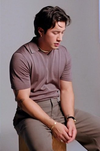 ilyasjockstrap's tweet photo. oh my god ass so fat need to take a bite PLEASE MAMA IS STARVING https://t.co/29fGtTAZUW