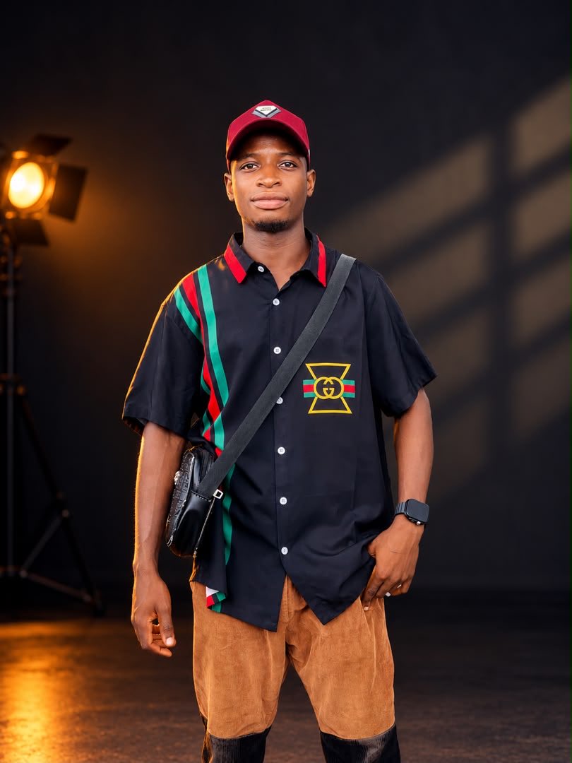 AdebayoM80185's tweet photo. Happy birthday to me https://t.co/imNGUsR6lr