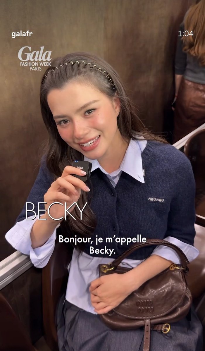 chau_quynh52503's tweet photo. From Deputy Editor-in-Chief of GalaFrance!

REBECCA X MIU MIU PFWSS27
#beckysangels 
#MiuMiuSS27xBecky https://t.co/KUG1PLZFO3